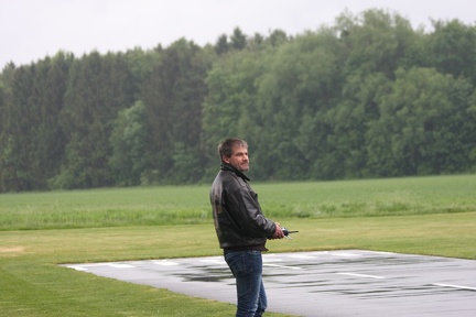 Cédric a fonf malgrés la pluie