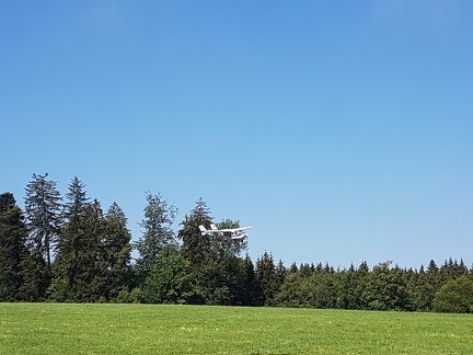 Le Cessna de Jean-Pierre a l'amicale de Romont 