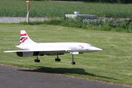 kiss landing